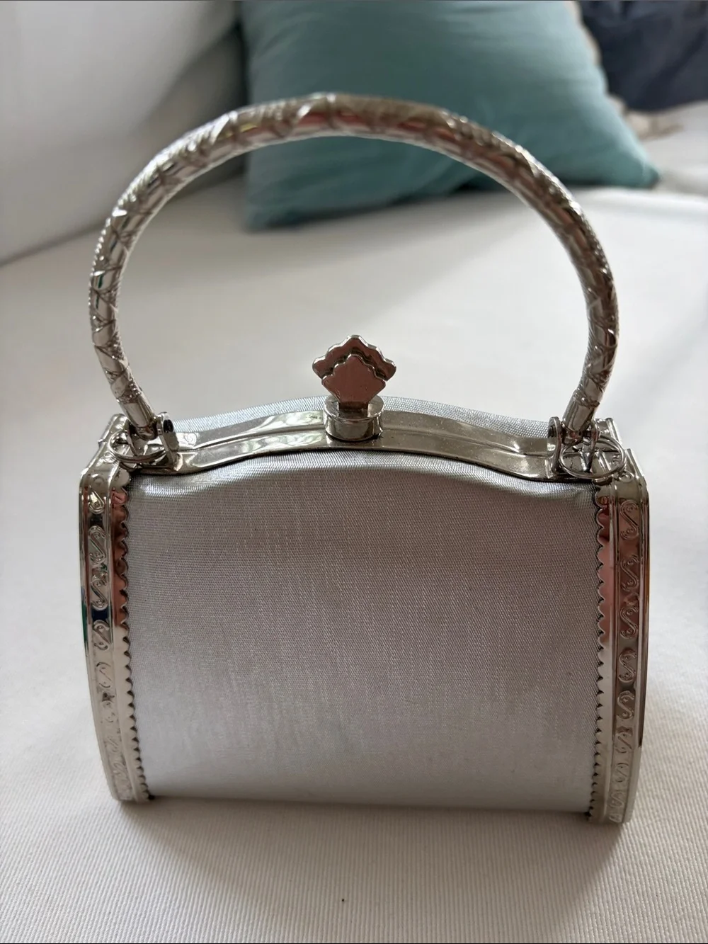 Elegant Silver Satin Evening Bag with Silver Frame - Picture 2 of 6
